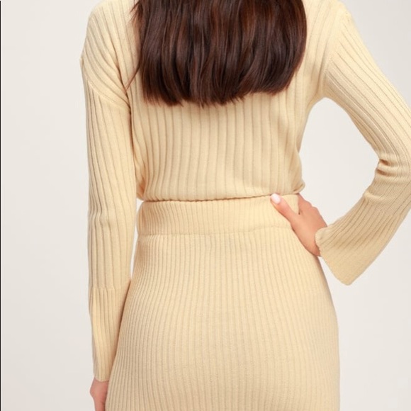 Beige knit set - Picture 2 of 3